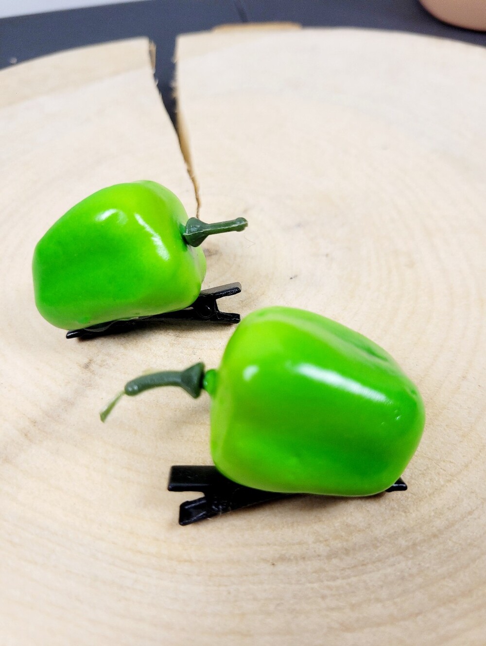 Brand New Handmade 3D Green Bell Pepper Hair Clips 1 Pair